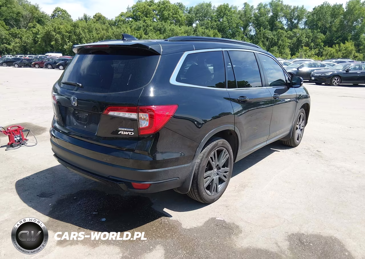2021 Honda Pilot Awd Special Edition VIN:5FNYF6H26MB044442 - 4