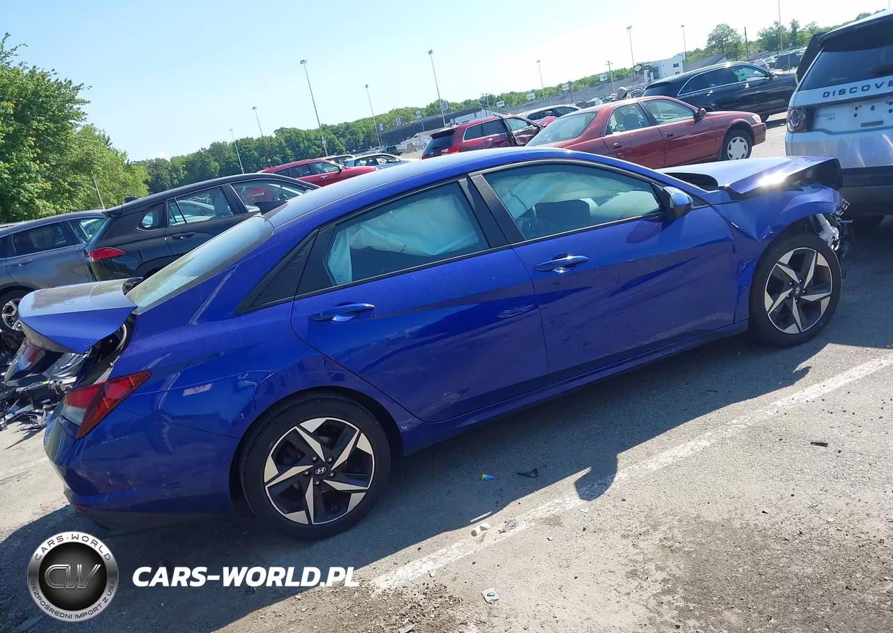 2023 Hyundai Elantra Sel VIN:KMHLS4AG1PU465430 - 4