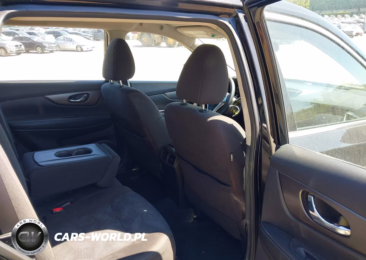 2015 Nissan Rogue S VIN:KNMAT2MV6FP588712 - 8
