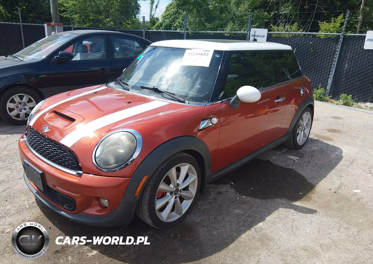 2011 Mini Cooper S VIN:WMWSV3C55BTY21631 - 2