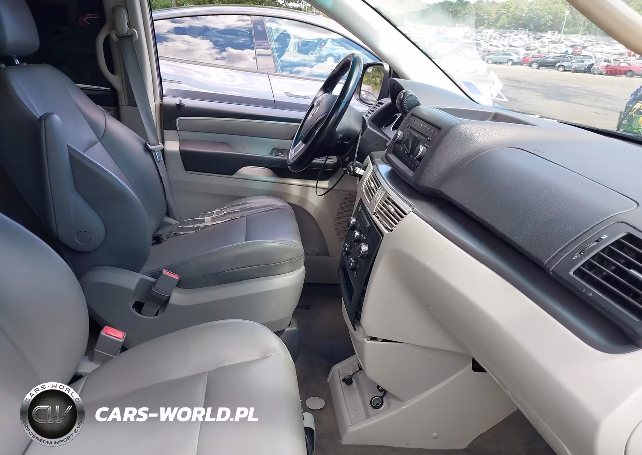 2012 Volkswagen Routan Se VIN:2C4RVABG8CR164907 - 5
