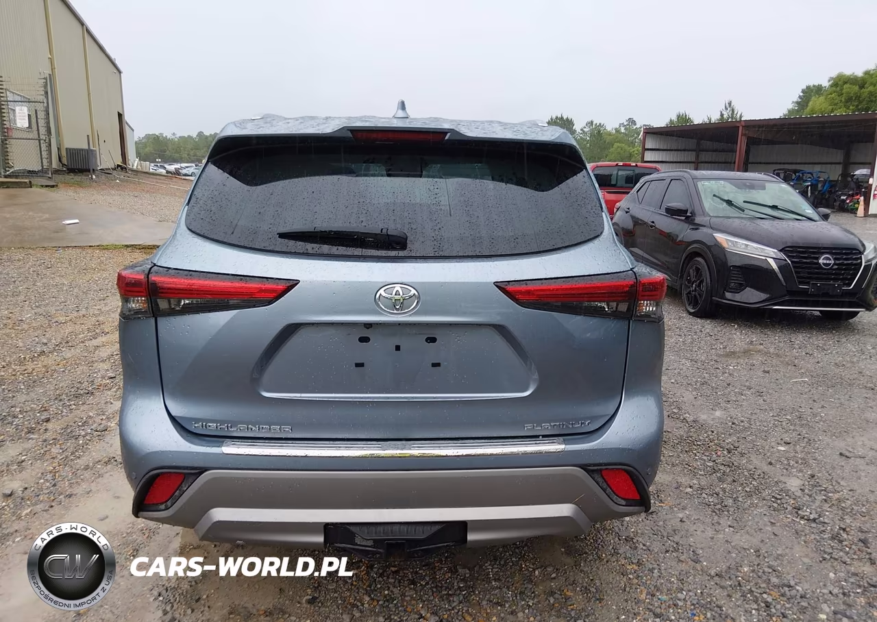 2022 Toyota Highlander Platinum VIN:5TDFZRAH5NS126240 - 16