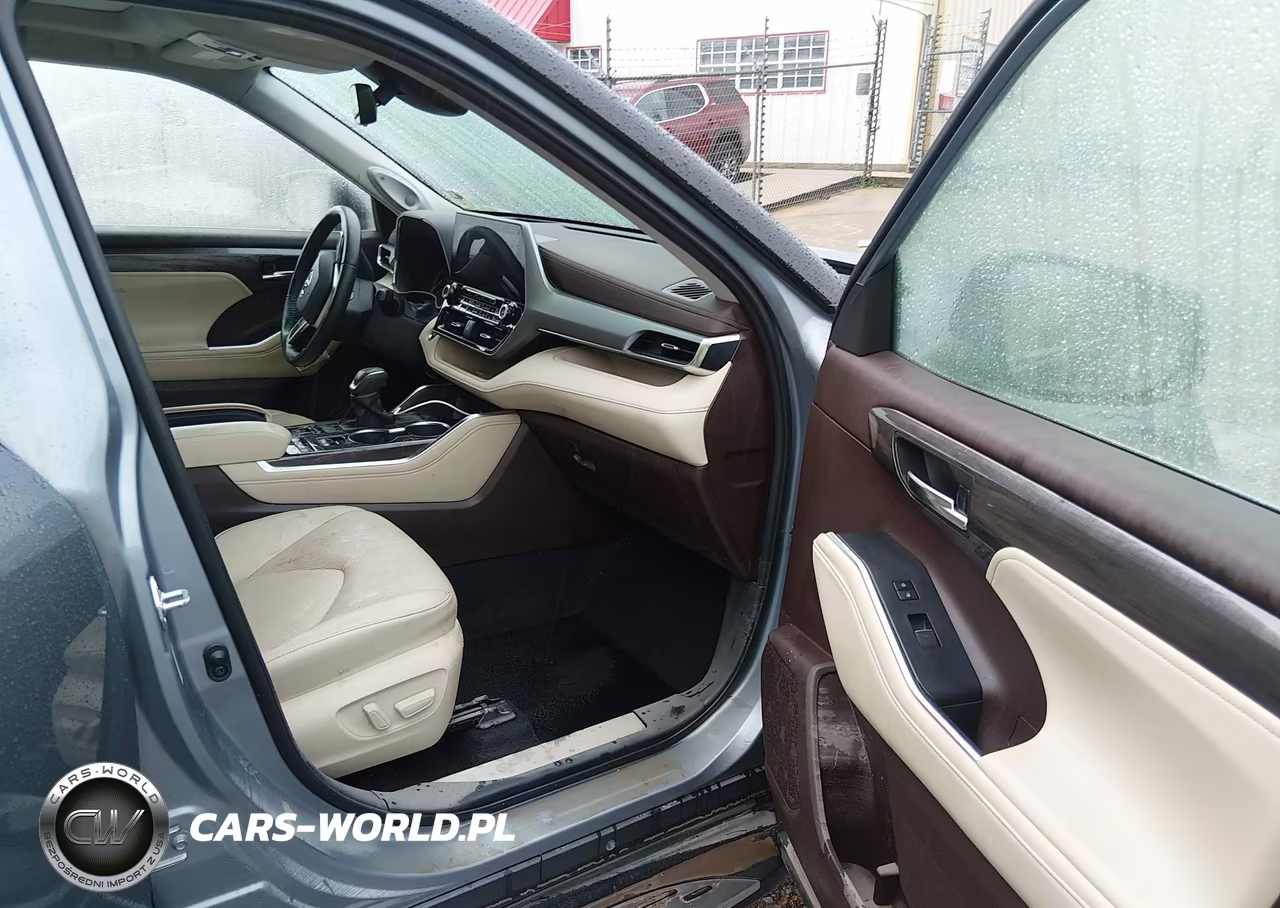2022 Toyota Highlander Platinum VIN:5TDFZRAH5NS126240 - 5