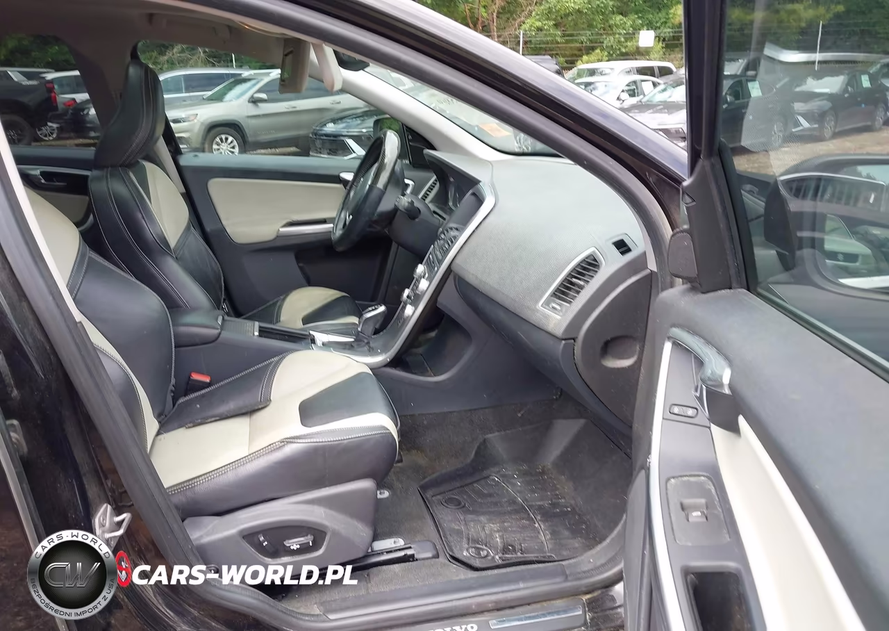 2017 Volvo Xc60 T5 Dynamic VIN:YV440MDR6H2091967 - 5