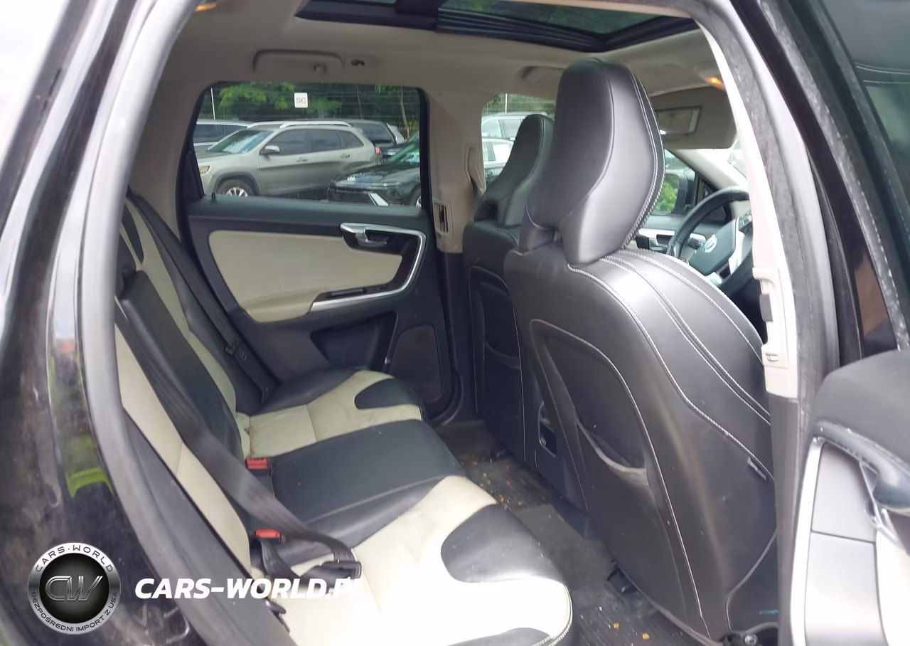 2017 Volvo Xc60 T5 Dynamic VIN:YV440MDR6H2091967 - 8