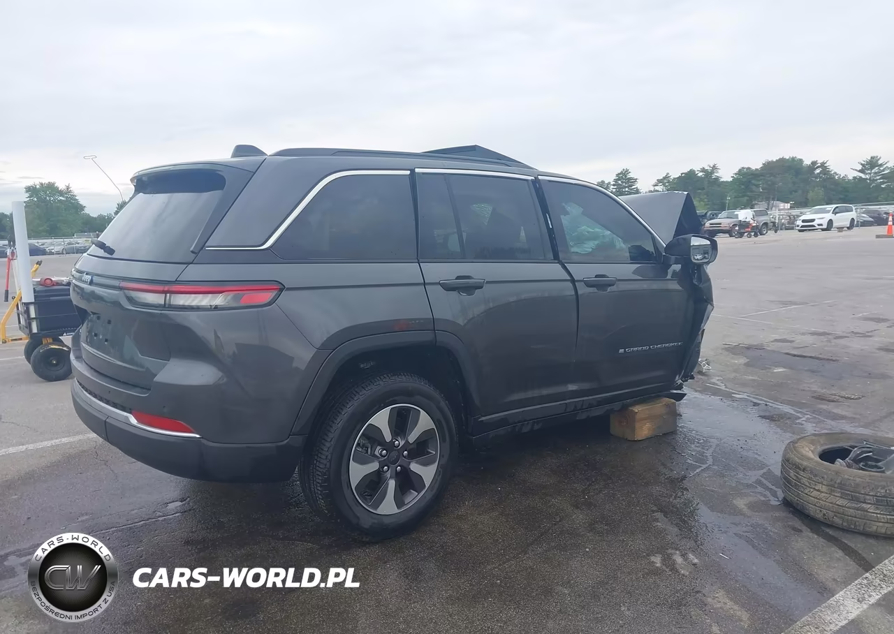 2025 Jeep Grand Cherokee 4Xe VIN:1C4RJYB67S8659766 - 4