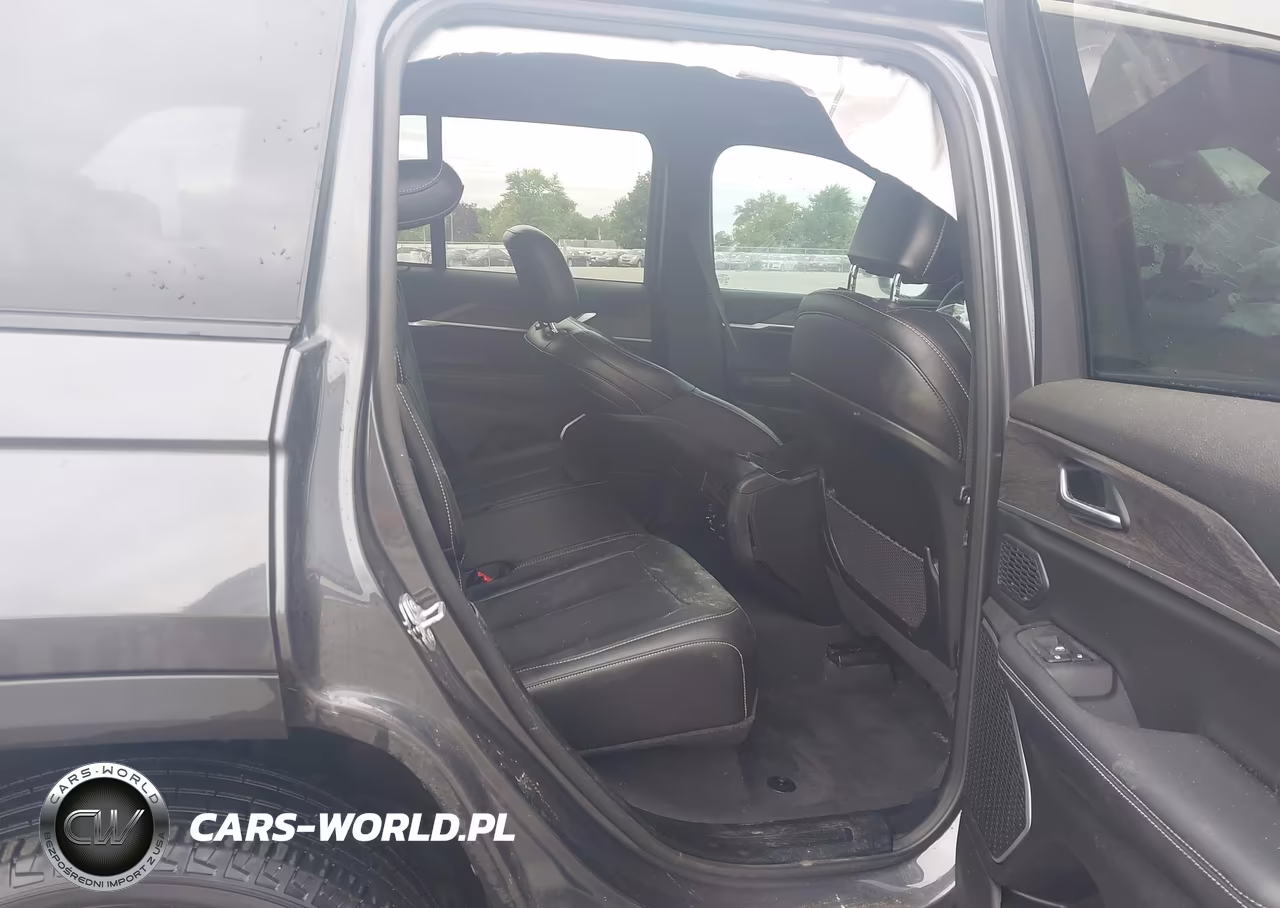 2025 Jeep Grand Cherokee 4Xe VIN:1C4RJYB67S8659766 - 8