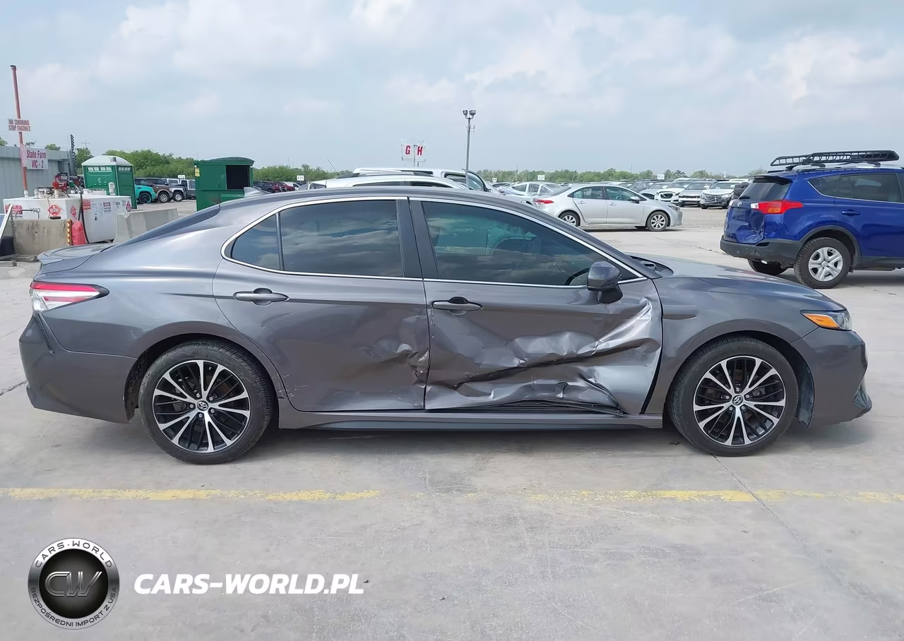 2020 Toyota Camry Se VIN:4T1G11AK6LU312771 - 13