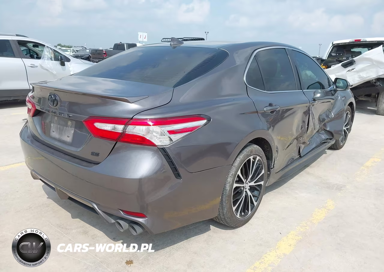 2020 Toyota Camry Se VIN:4T1G11AK6LU312771 - 4
