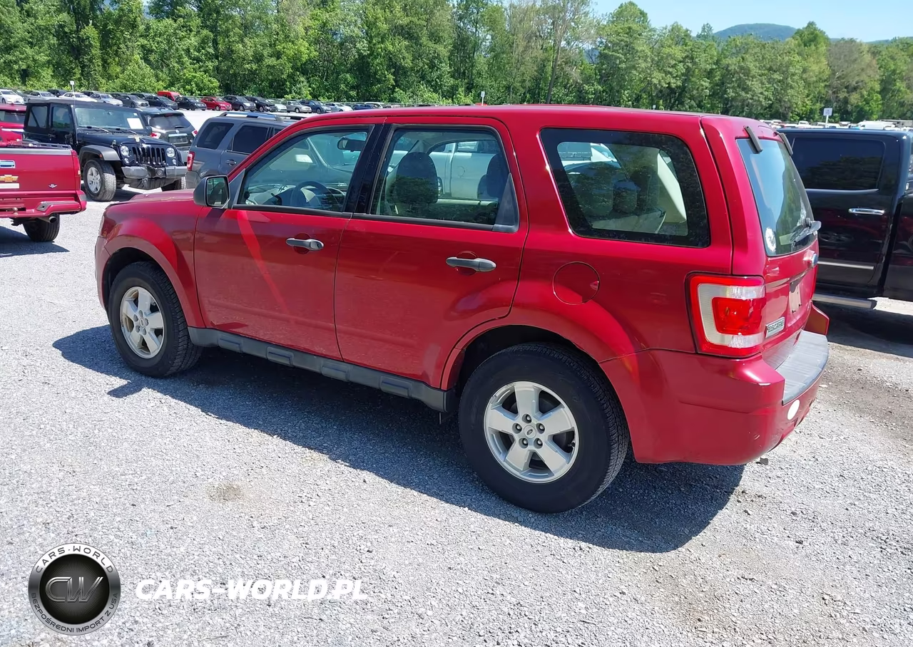 2010 Ford Escape Xls VIN:1FMCU9C7XAKA79399 - 3