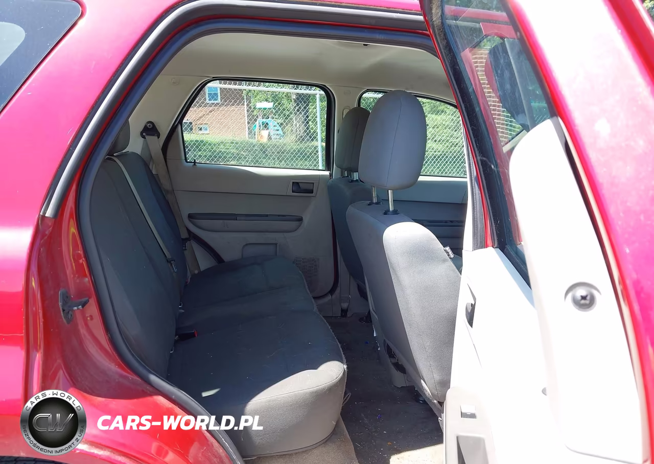 2010 Ford Escape Xls VIN:1FMCU9C7XAKA79399 - 8