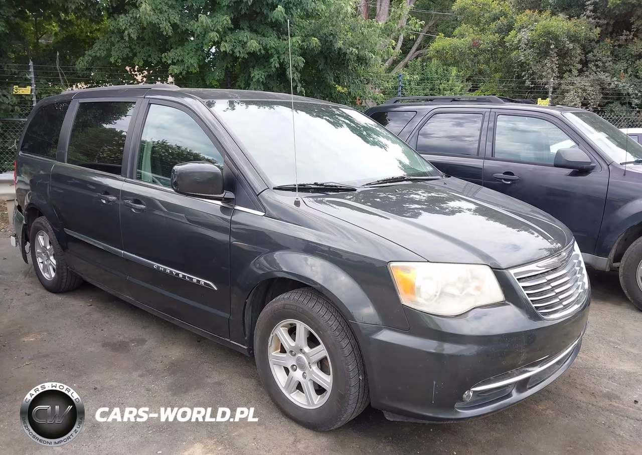 2011 Chrysler Town & Country Touring