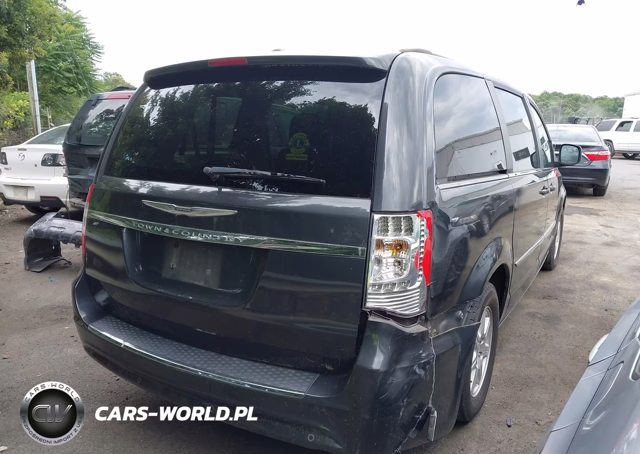 2011 Chrysler Town & Country Touring VIN:2A4RR5DGXBR759937 - 4