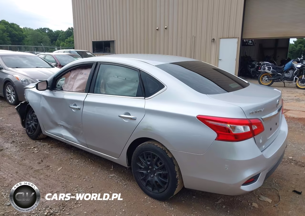 2018 Nissan Sentra S VIN:3N1AB7AP7JY281775 - 3