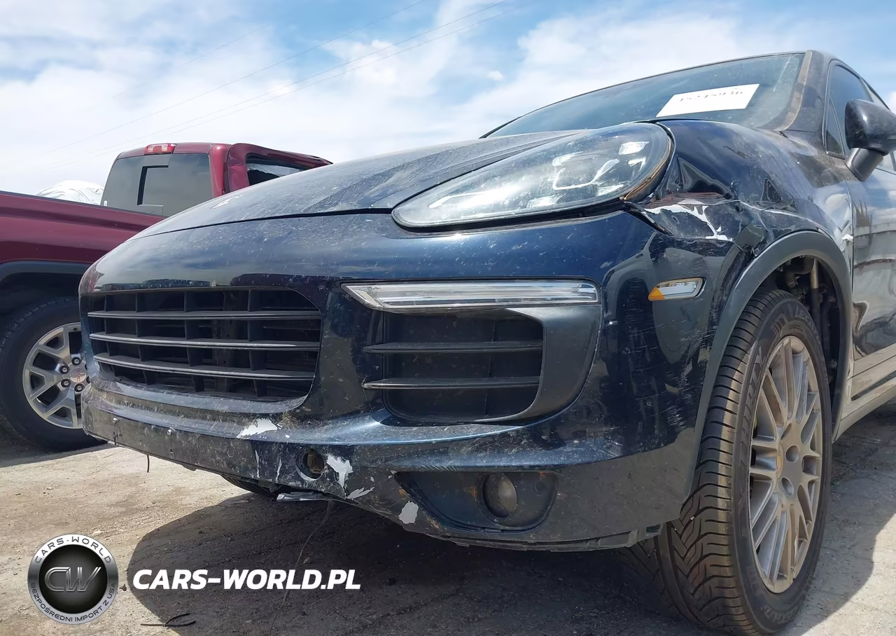 2016 Porsche Cayenne E-Hybrid S VIN:WP1AE2A27GLA64142 - 6