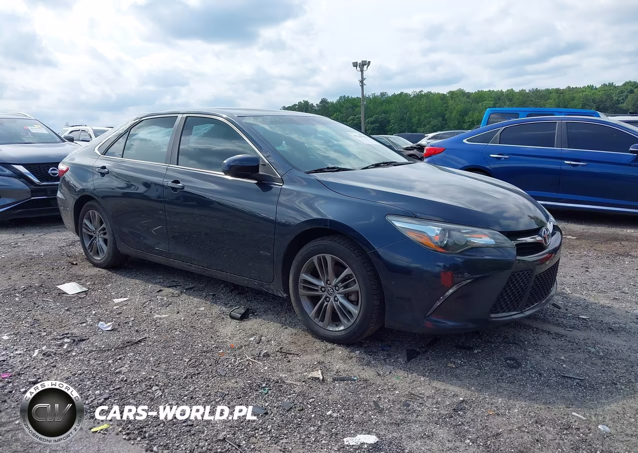 2015 Toyota Camry Se – zdjęcie 1 z 12