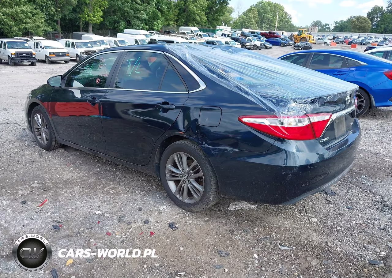 2015 Toyota Camry Se VIN:4T1BF1FK3FU096595 - 3