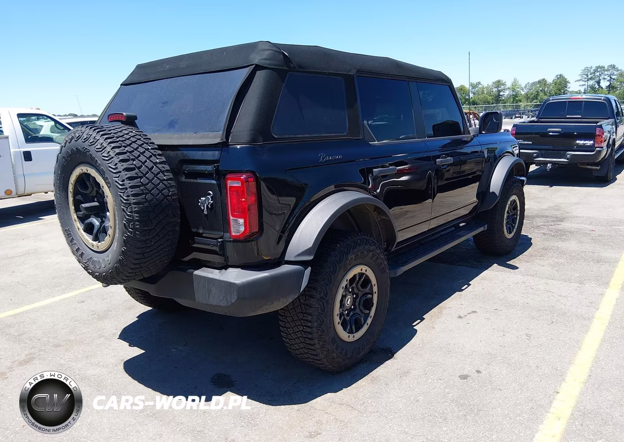 2021 Ford Bronco VIN:1FMDE5DH5MLA96840 - 4