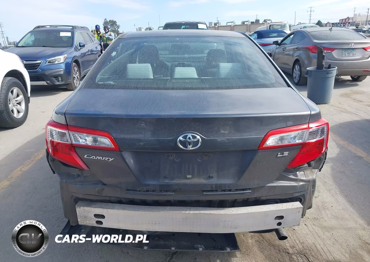 2014 Toyota Camry Le VIN:4T4BF1FK0ER356813 - 17