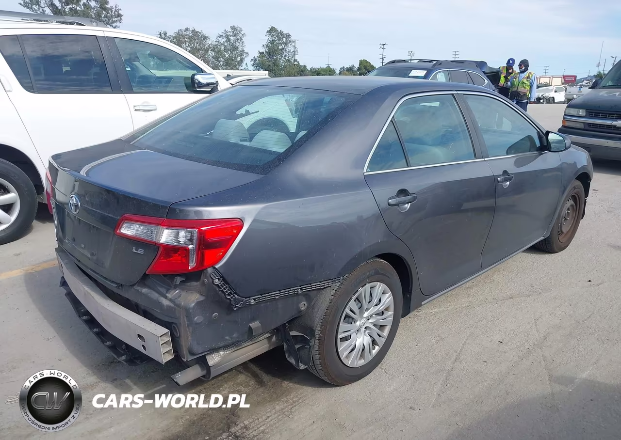 2014 Toyota Camry Le VIN:4T4BF1FK0ER356813 - 4