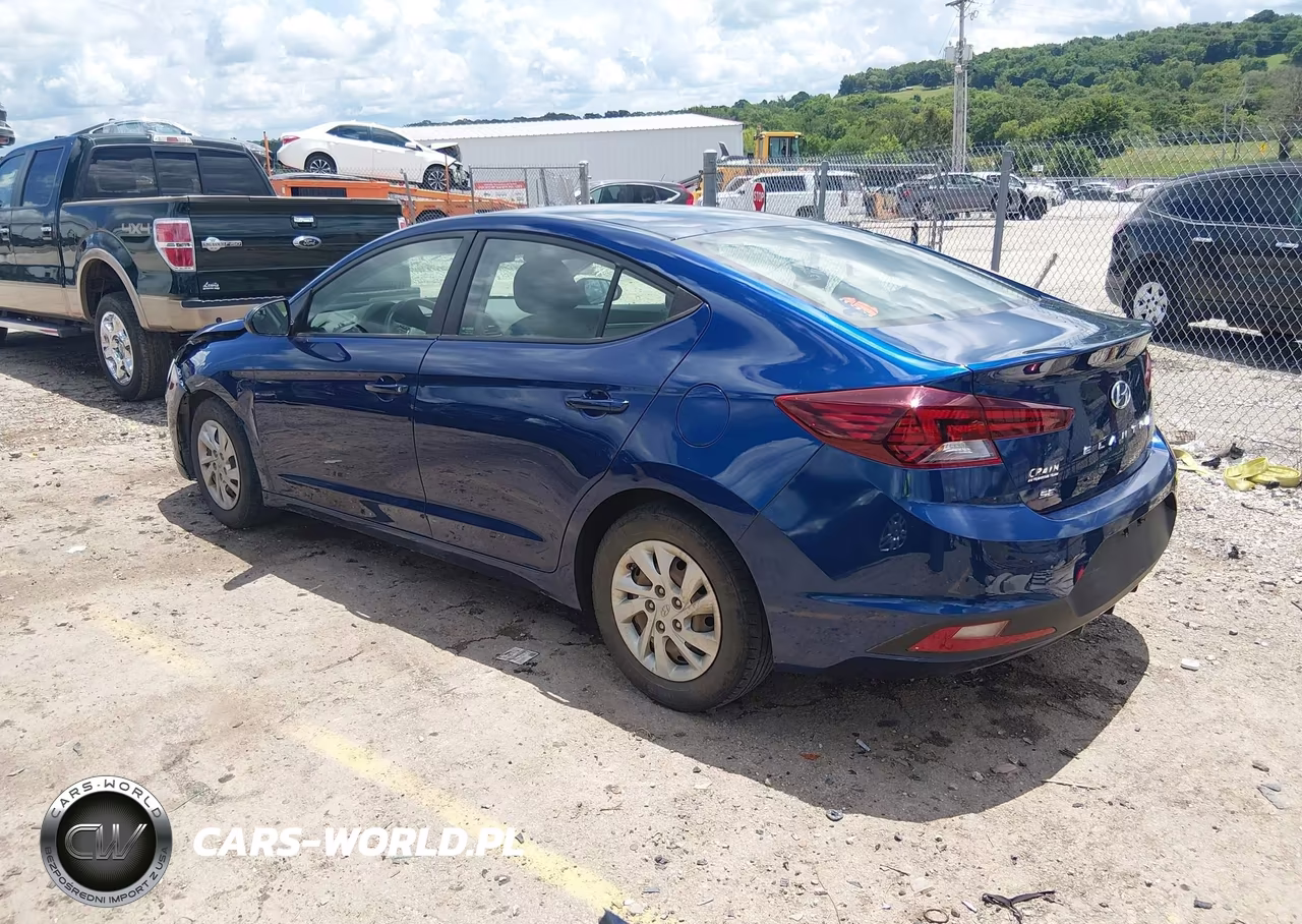 2019 Hyundai Elantra Se VIN:5NPD74LF2KH456463 - 3