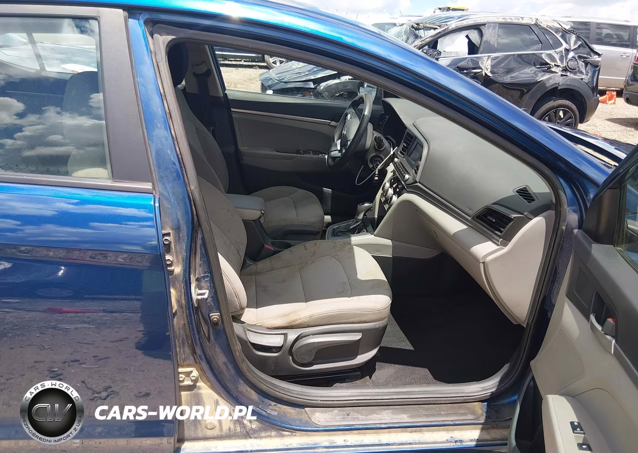 2019 Hyundai Elantra Se VIN:5NPD74LF2KH456463 - 5