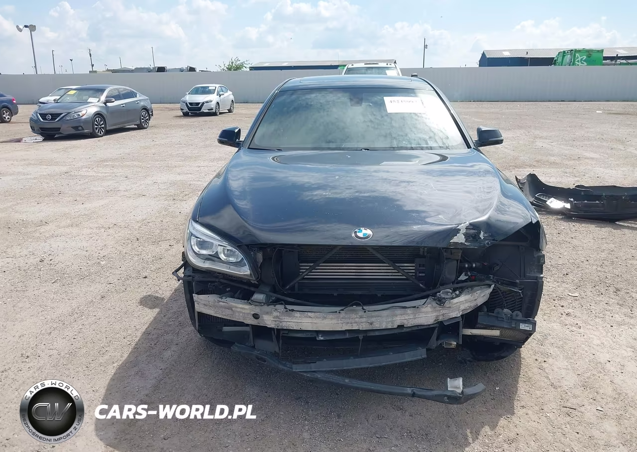2013 BMW 750Li xDrive VIN:WBAYF8C58DD139957 - 13