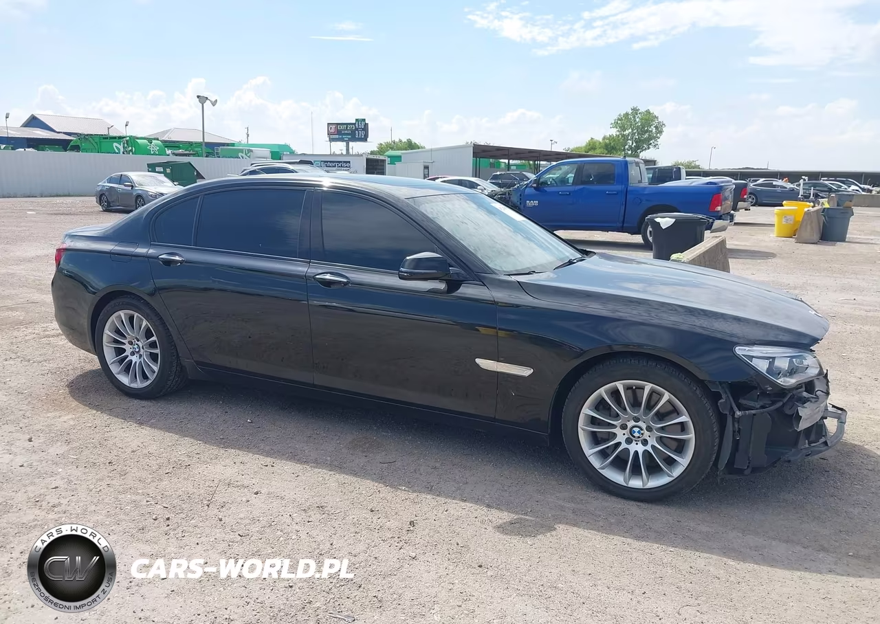 2013 BMW 750Li xDrive VIN:WBAYF8C58DD139957 - 14