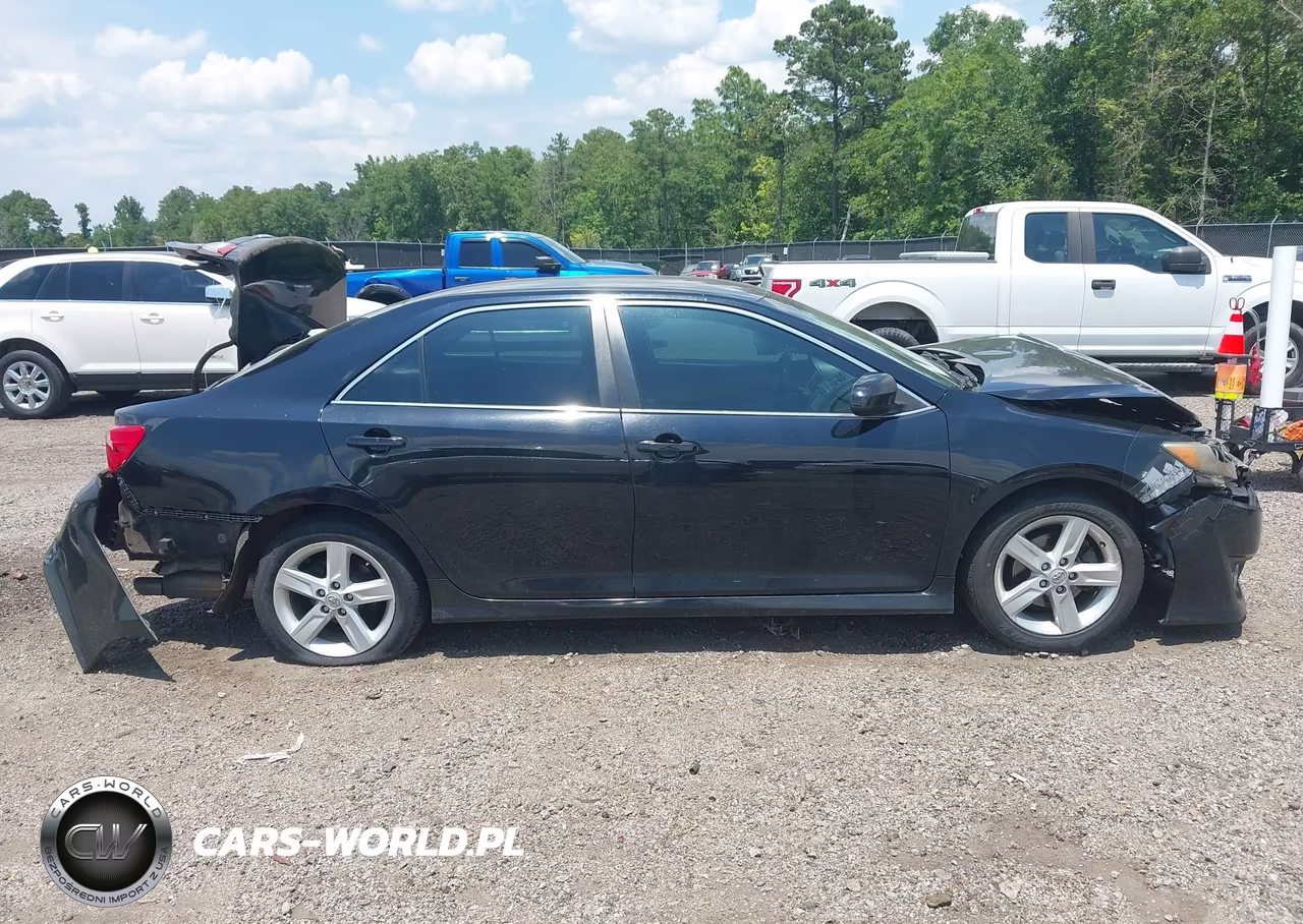 2014 Toyota Camry Se VIN:4T1BF1FK6EU791913 - 14