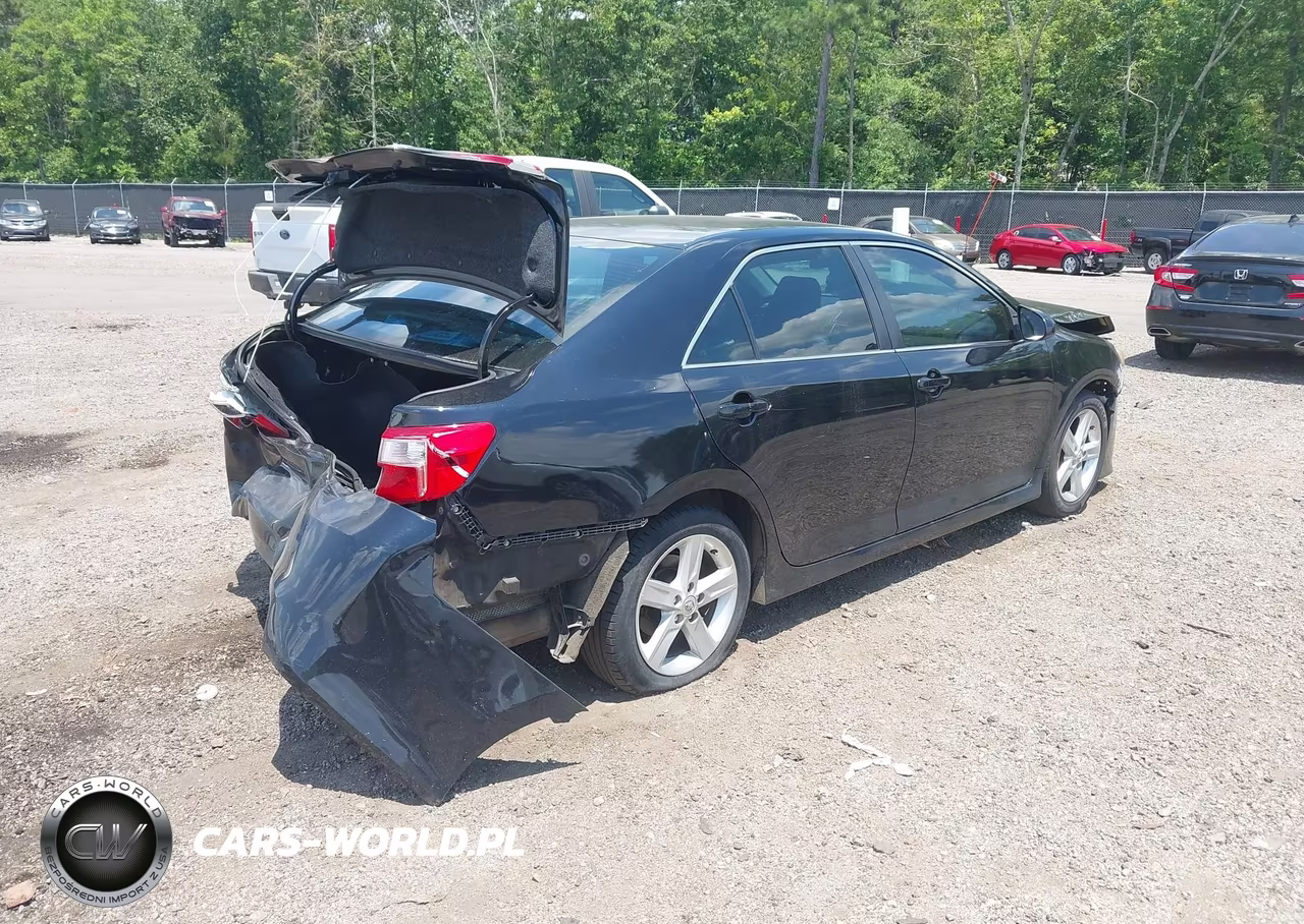 2014 Toyota Camry Se VIN:4T1BF1FK6EU791913 - 4