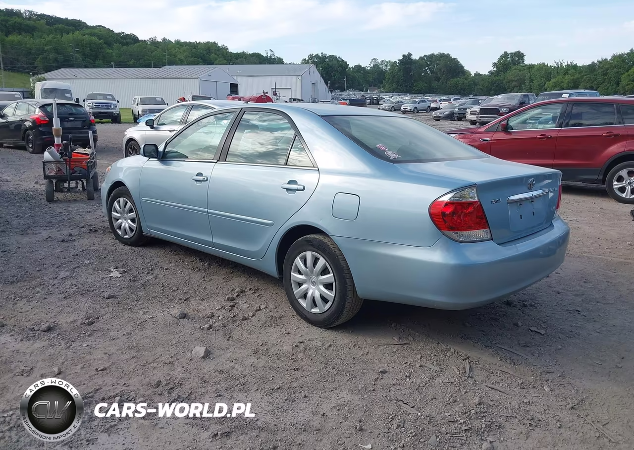 2006 Toyota Camry Le VIN:4T1BE32K76U667946 - 3