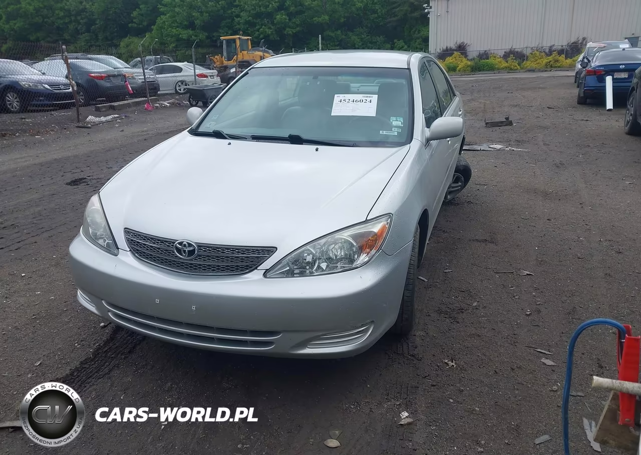 2002 Toyota Camry Le VIN:4T1BE32KX2U096723 - 2