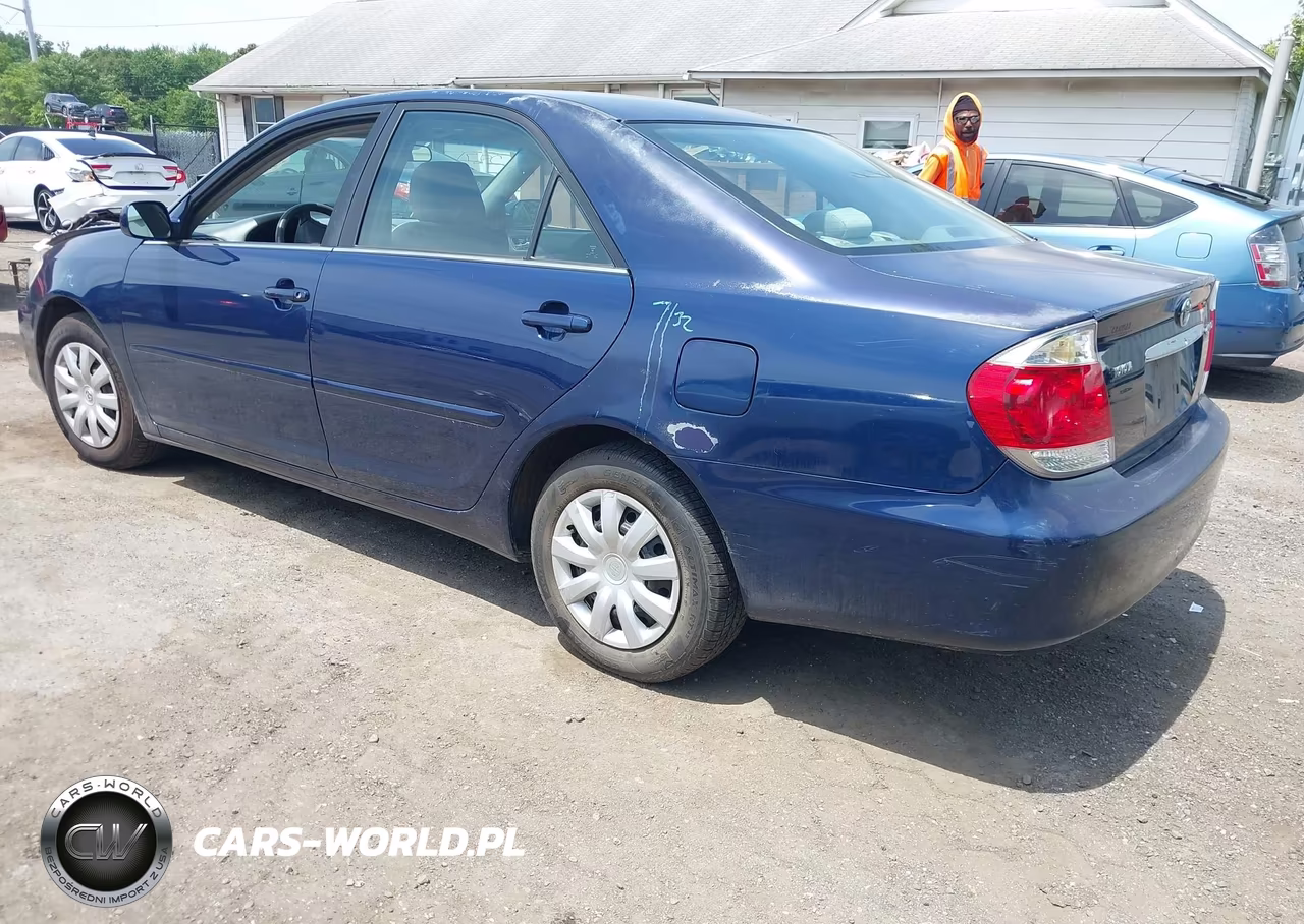 2005 Toyota Camry Le VIN:4T1BE30K85U035006 - 3