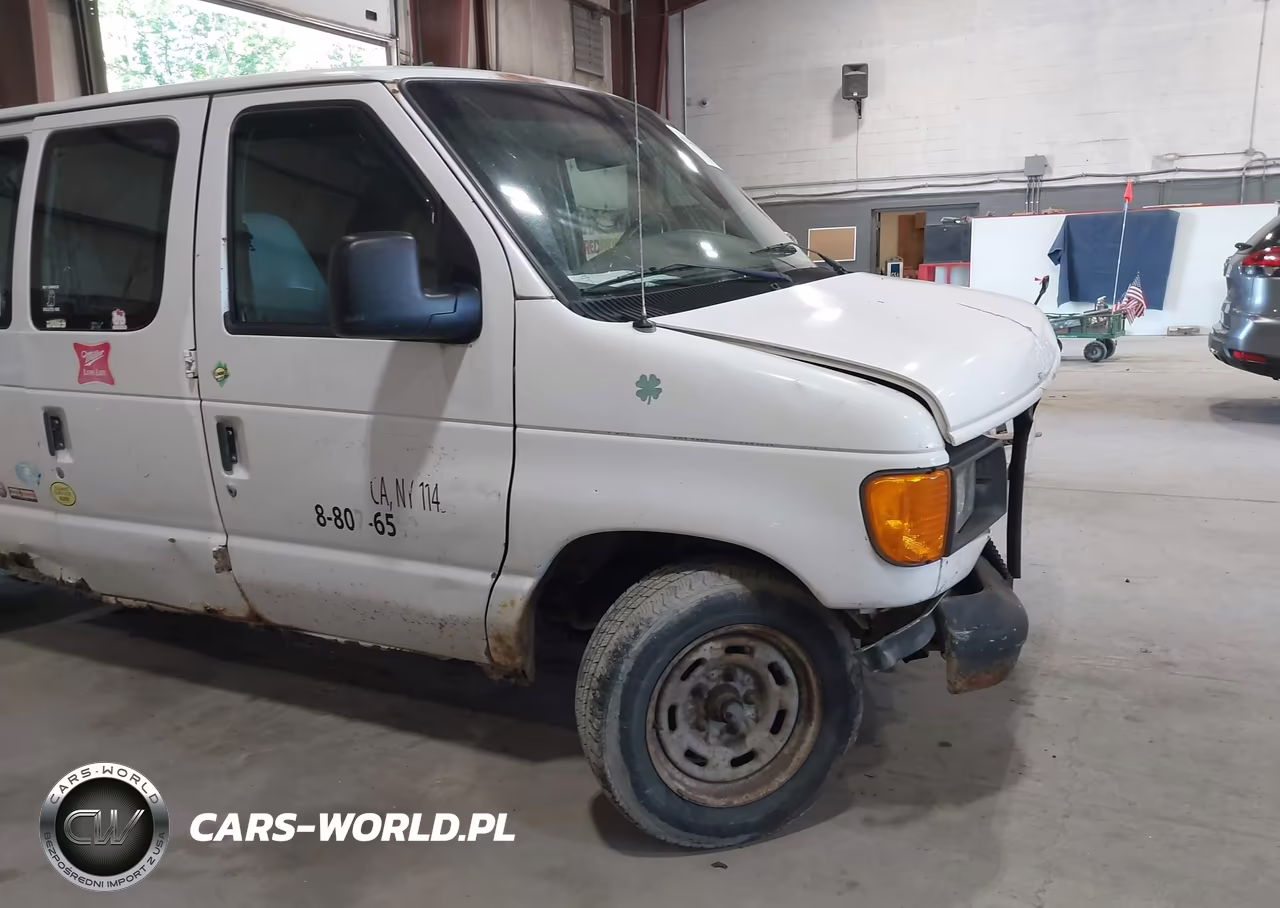 2004 Ford E-150 Commercial-Recreational VIN:1FTRE14W34HA37547 - 13