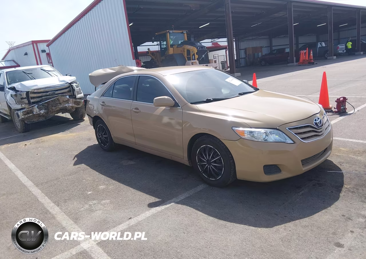 2010 Toyota Camry – zdjęcie 1 z 16