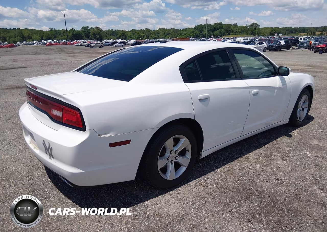 2013 Dodge Charger Se VIN:2C3CDXBG3DH563537 - 4