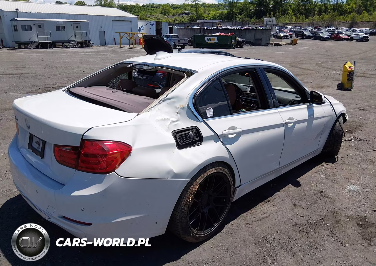 2015 BMW 328I xDrive VIN:WBA3B5C52FF962332 - 4