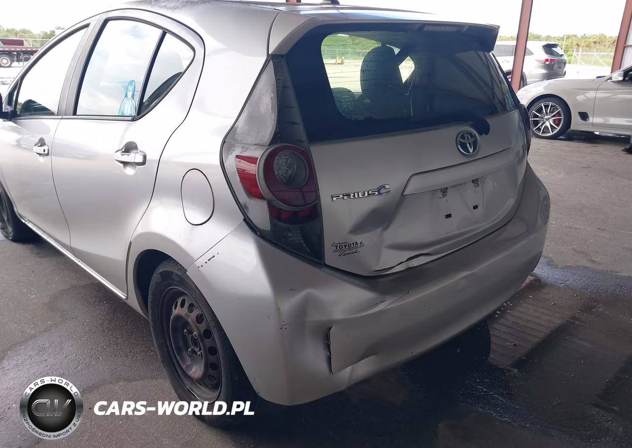 2012 Toyota Prius C One VIN:JTDKDTB37C1512004 - 14