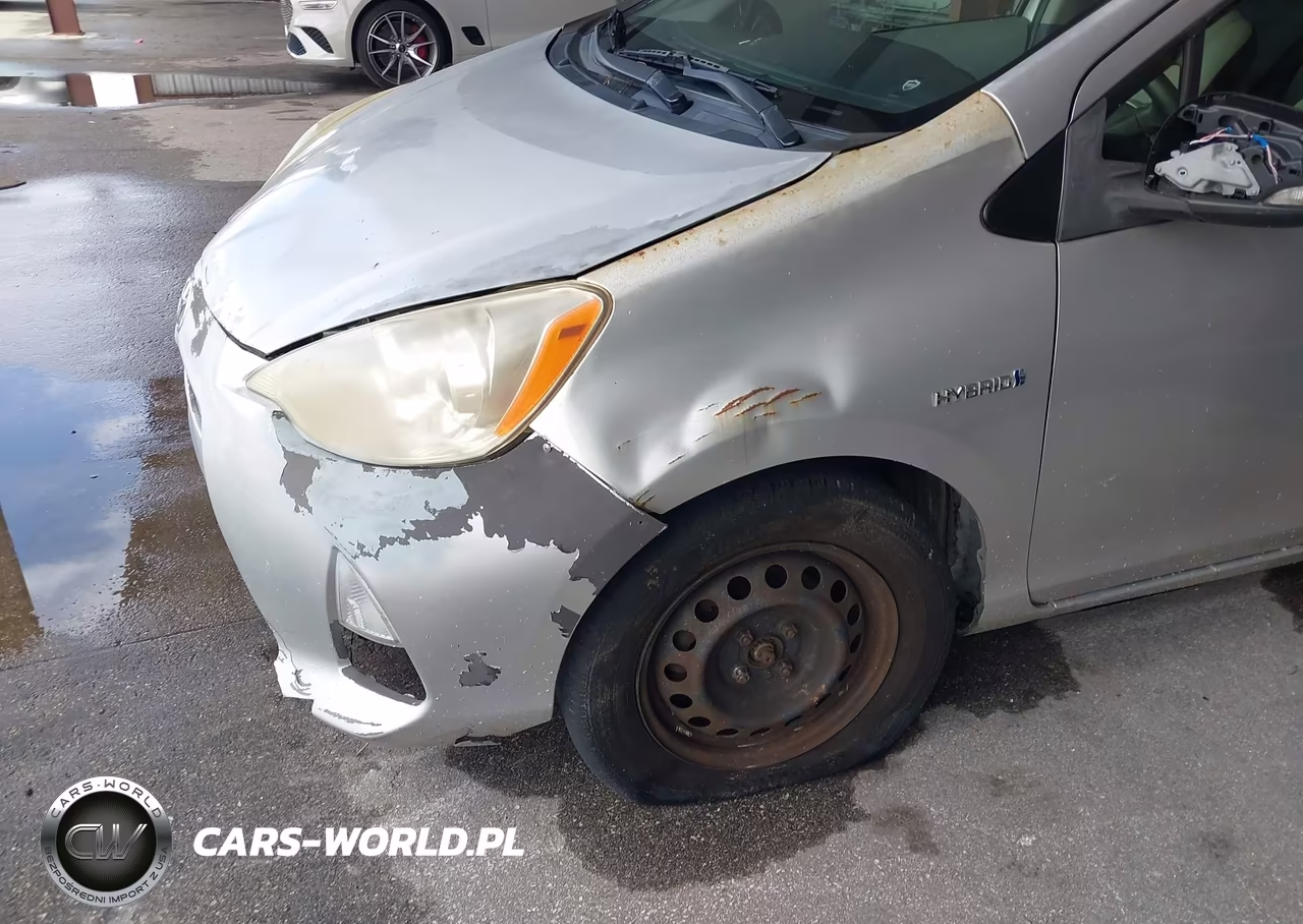 2012 Toyota Prius C One VIN:JTDKDTB37C1512004 - 15
