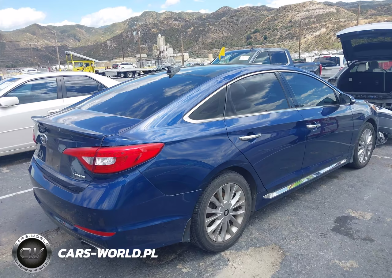 2015 Hyundai Sonata Limited VIN:5NPE34AF6FH166302 - 4