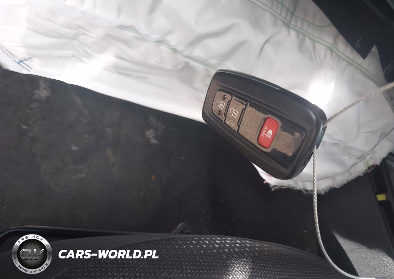 2021 Toyota Prius Le VIN:JTDKAMFU8M3151518 - 11