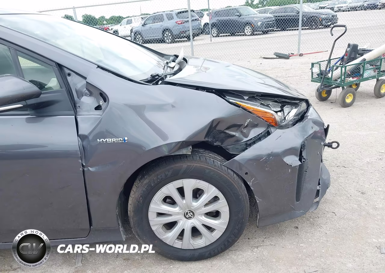 2021 Toyota Prius Le VIN:JTDKAMFU8M3151518 - 6
