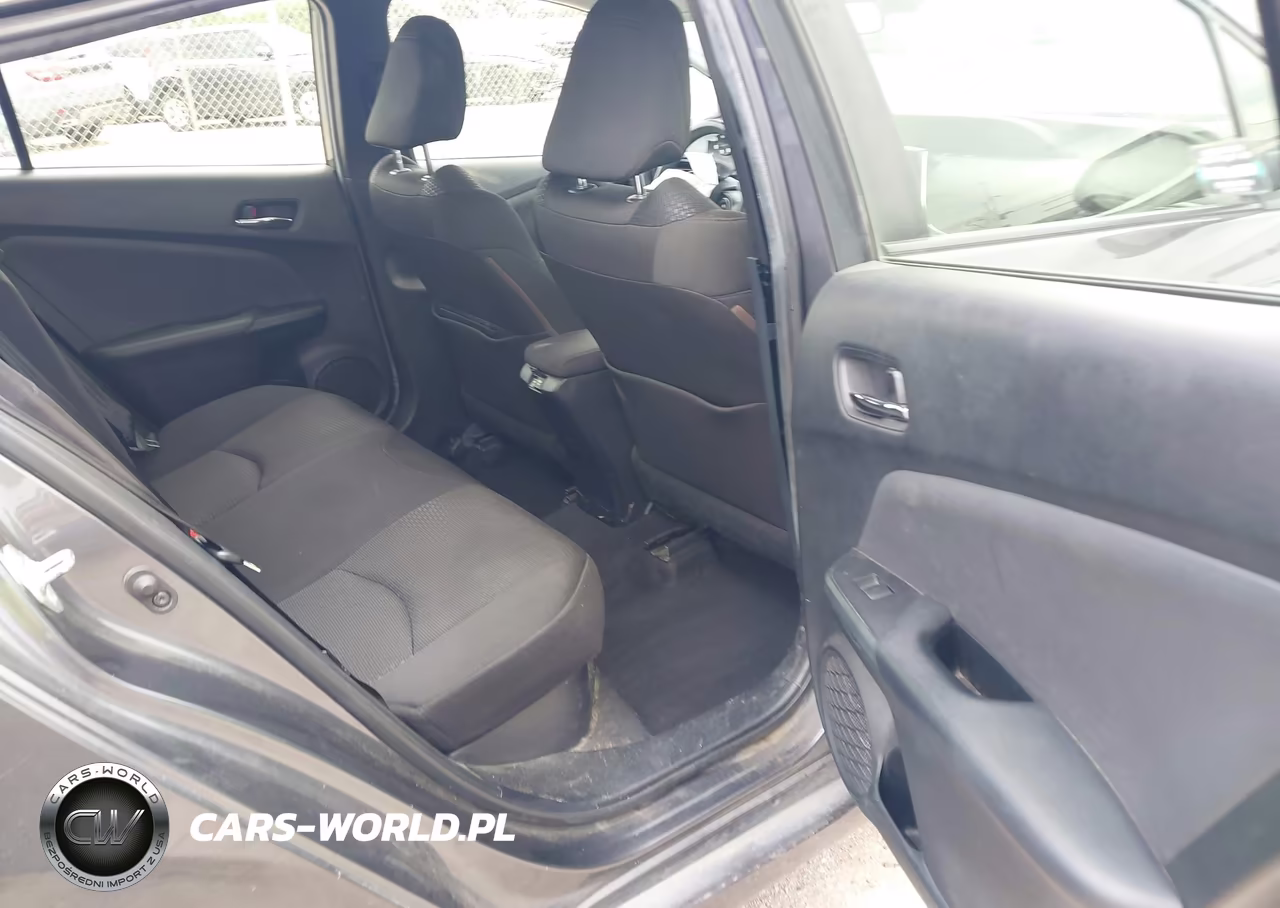 2021 Toyota Prius Le VIN:JTDKAMFU8M3151518 - 8