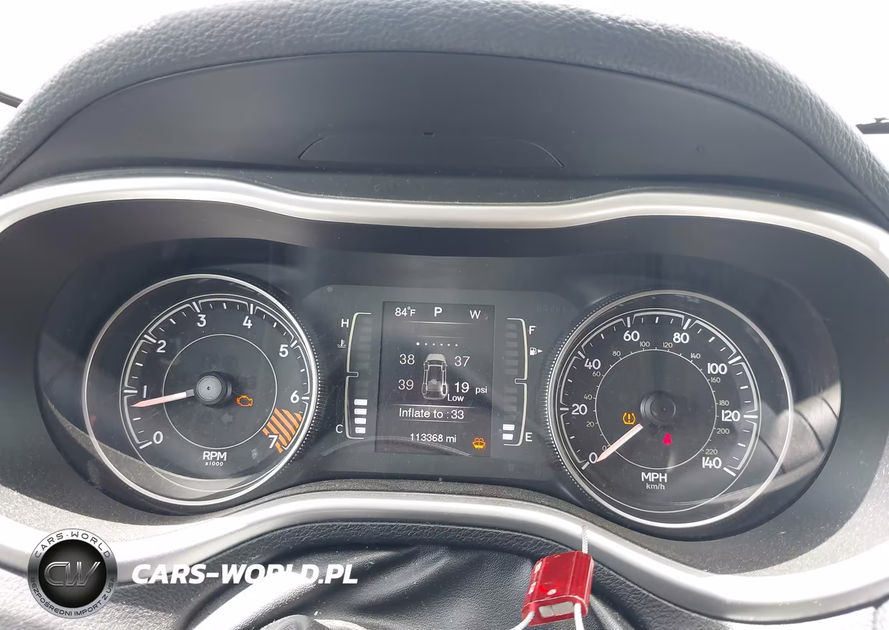 2014 Jeep Cherokee Latitude VIN:1C4PJLCB0EW322104 - 7