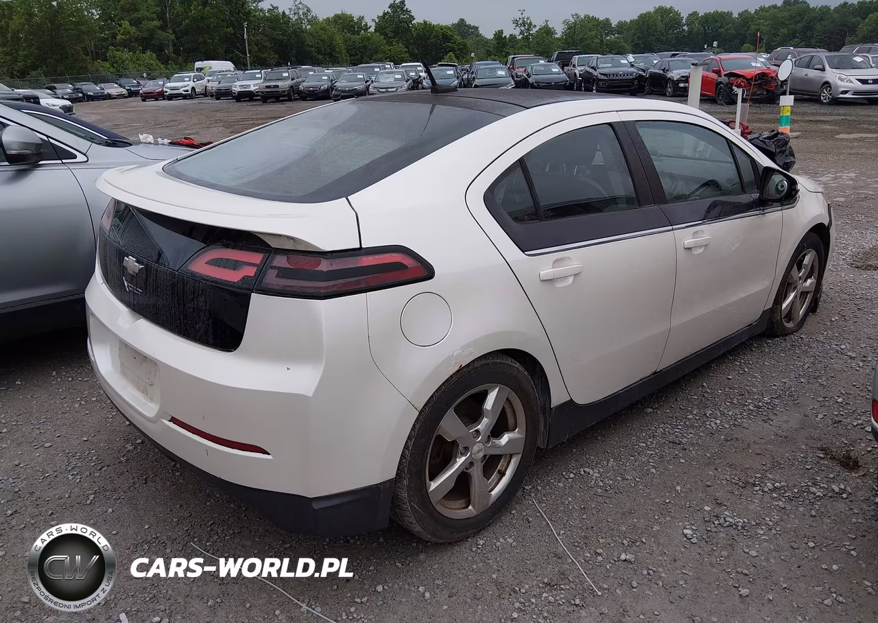2011 Chevrolet Volt VIN:1G1RD6E45BU102649 - 4