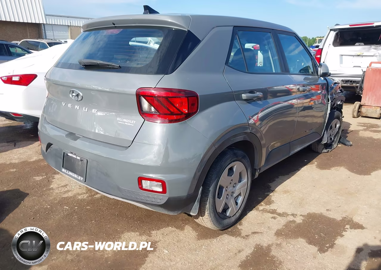 2020 Hyundai Venue Se VIN:KMHRB8A38LU015671 - 4