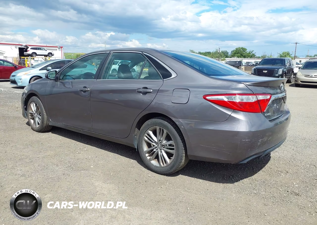 2017 Toyota Camry Se VIN:4T1BF1FKXHU685386 - 3