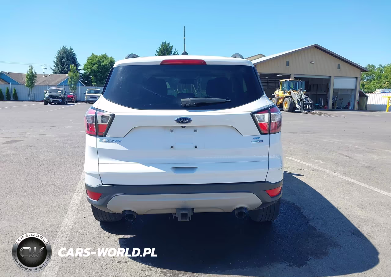 2018 Ford Escape Se VIN:1FMCU9GD5JUA87060 - 17