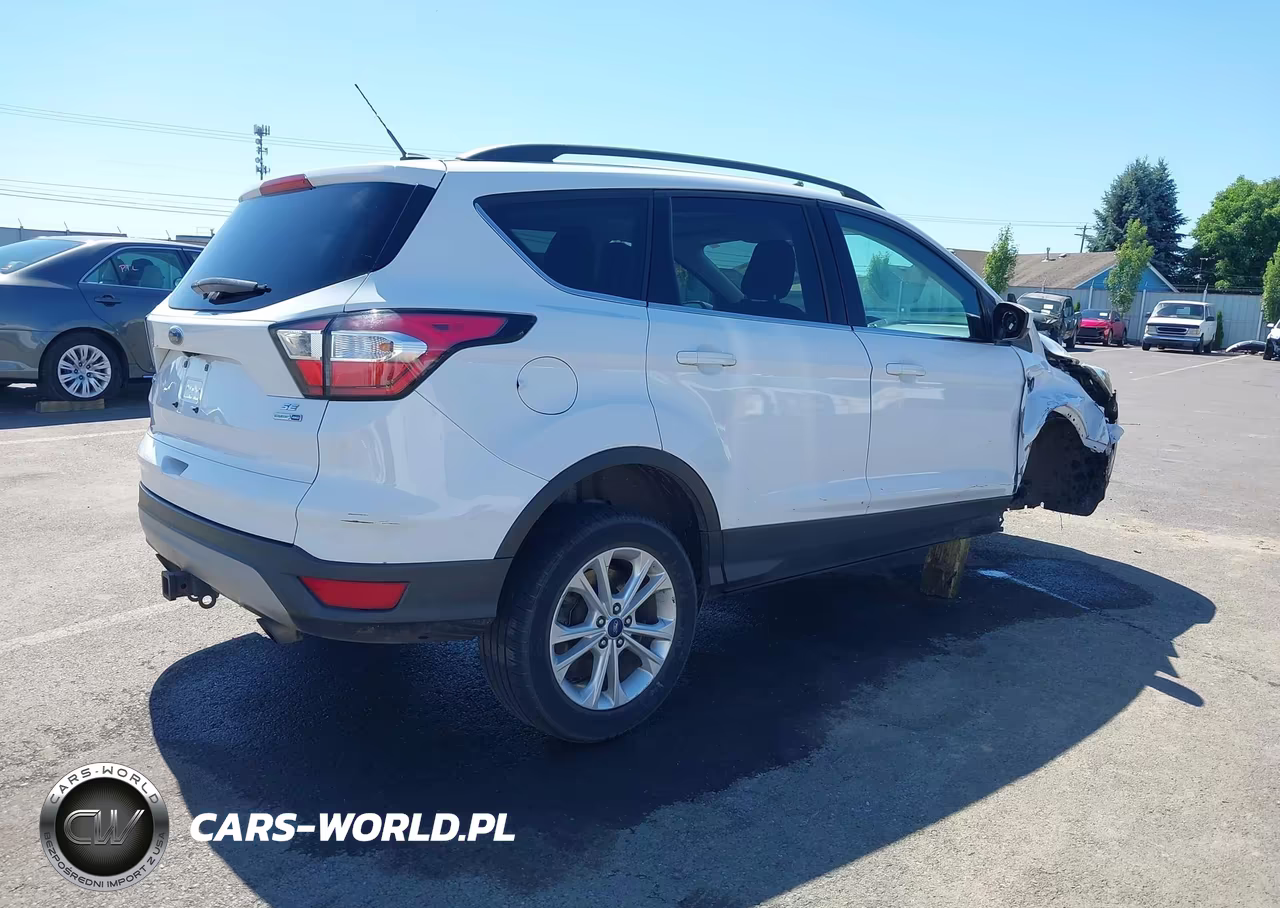 2018 Ford Escape Se VIN:1FMCU9GD5JUA87060 - 4