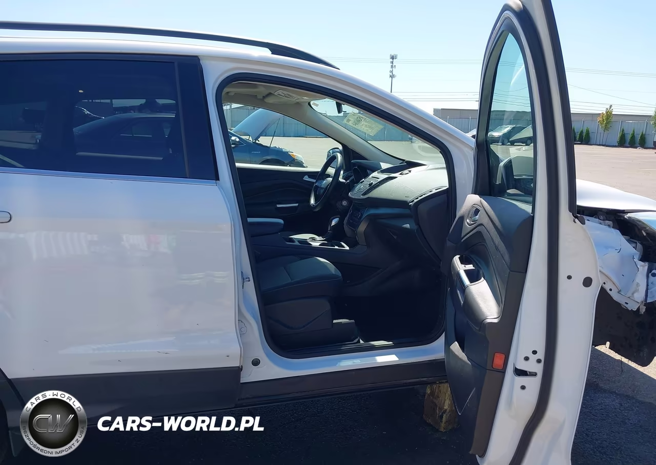 2018 Ford Escape Se VIN:1FMCU9GD5JUA87060 - 5